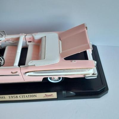 Edsel 1958 Citation convertible Road Signature Die Cast Model car