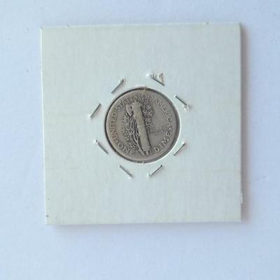 Five Liberty Dimes two 1936 P, a 1938P and two 1939 P,