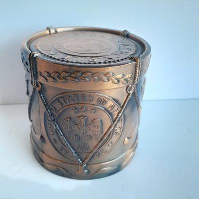 Diecast Bicentennial Continental Curency Drum Coin Piggy bank Farmers state bank Brush, Colorado