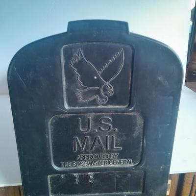 United States Rural Post box / mailbox with horse wrap plastic decorative sleeve Polar Group Inc.