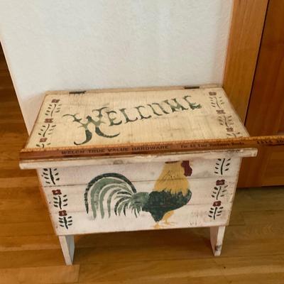 Small Welcome Bench