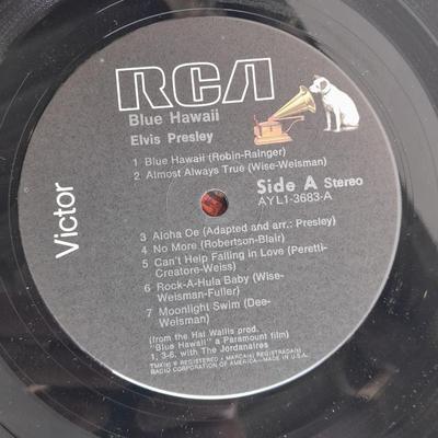 Elvis Presley - Blue Hawaii Soundtrack 12" LP Album Vinyl Record in Great condition!