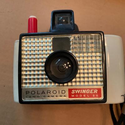 Argus Seventy Five and Polaroid Land Camera swinger model 20.