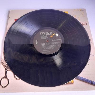 Elvis Presley, Elvis Sings For Children LP 12" Vinyl Record in Great condition!