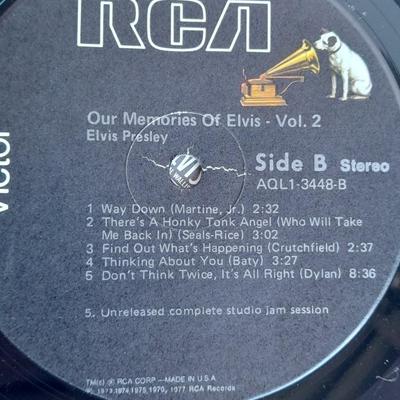 Elvis Presley â€œOur Memories Of Elvis Vol. 2â€ LP RCA Victor 12" Vinyl Record in Great condition!