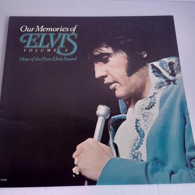 Elvis Presley â€œOur Memories Of Elvis Vol. 2â€ LP RCA Victor 12" Vinyl Record in Great condition!