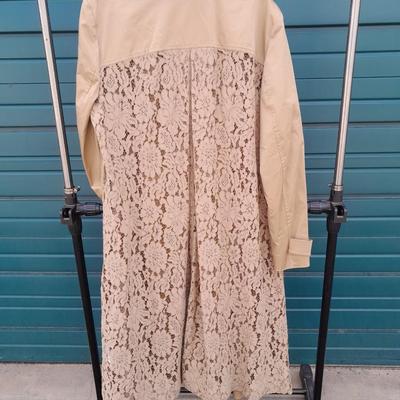Beautiful I-N-C- X Large Floral laced back Women's Long Jacket / coat