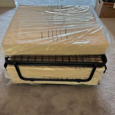 Twin Folding Bed with Mattress (1DR-DG)