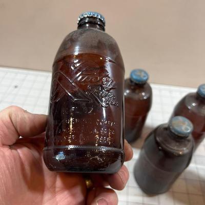 Vintage Beer Bottle (5) Lucky Lager Bottles