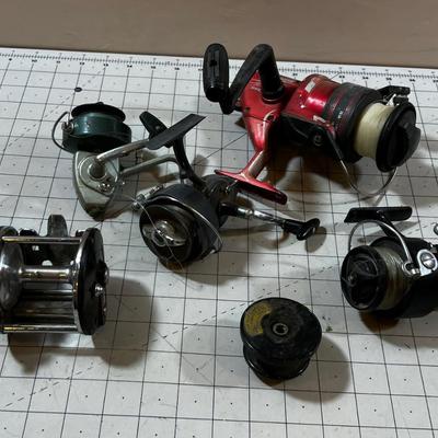 Fishing Reels (5) 