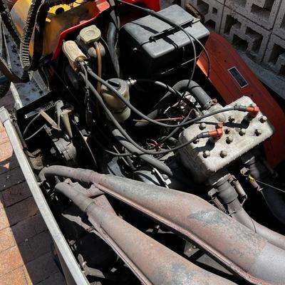 Snowmobile 1985 Blizzard 9500