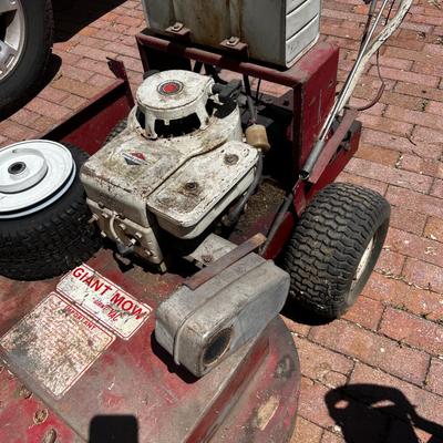 GIANT MOW By Giant Vac - Zero Turn Lawn Mower 