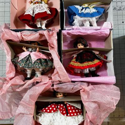 Madam Alexander Country Dolls (5) 8" Character and Country   NEW in the box. 