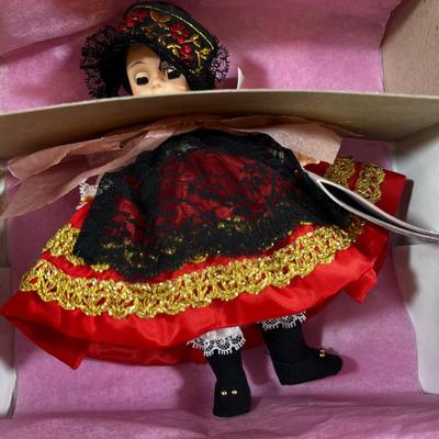 Madam Alexander Country Dolls (5) 8" Character and Country   NEW in the box. 