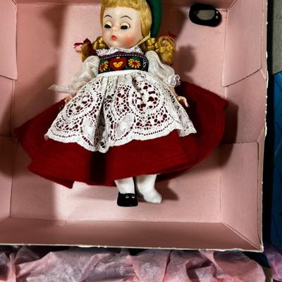 Madam Alexander Country Dolls (5) 8" Character and Country   NEW in the box. 