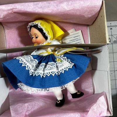 Madam Alexander Country Dolls (5) 8" Character and Country   NEW in the box. 