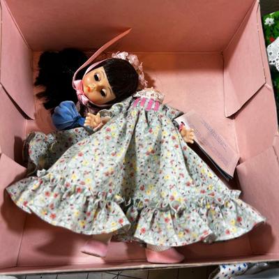 Madam Alexander (3) I with Broken Head and Pieces and Parts for.  