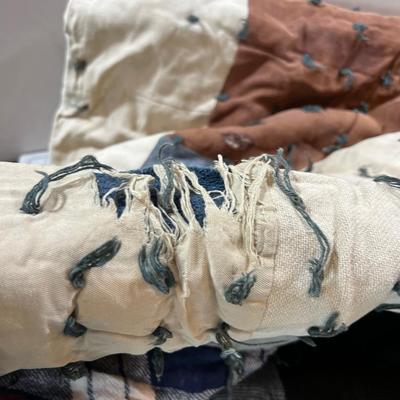 Antique Quilt: Gray colors plus