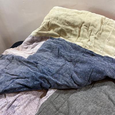 Antique Quilt: Gray colors plus