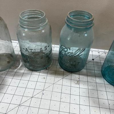 Lot of Antique Mason Jar (7) 