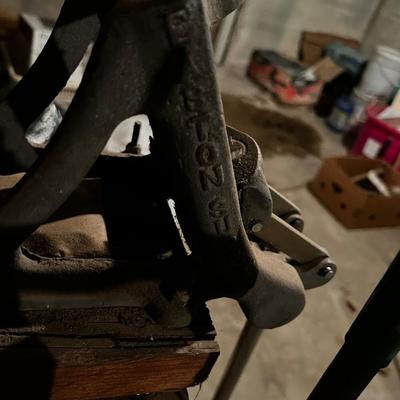 EASTON Bullet Press Realoading