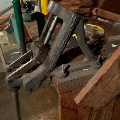 EASTON Bullet Press Realoading