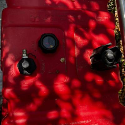(3) 10 Gallon Boat Fuel Tanks with Primer Hoses