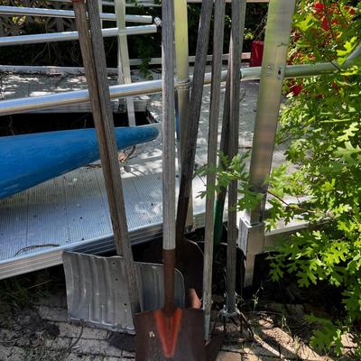Yard Tools; Flat nose, Scoop, Snow Plus other Things! 