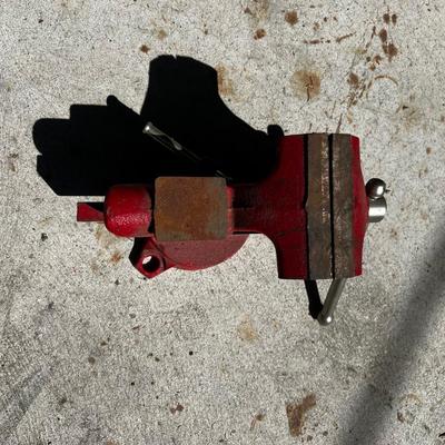 3-1/2" Fuller Bench Vice