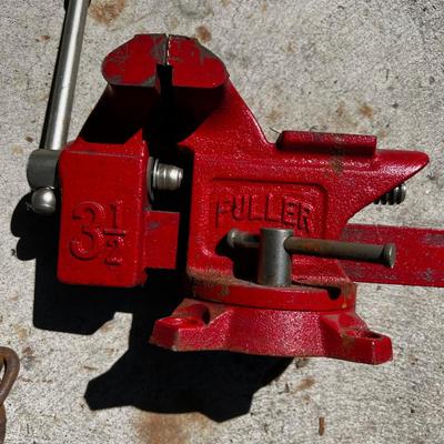 3-1/2" Fuller Bench Vice