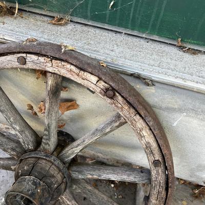 Antique Wagon Wheel 