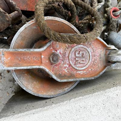 Safety Ropes and Pulleys 