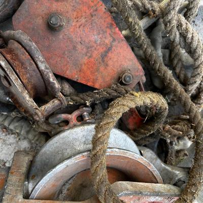 Safety Ropes and Pulleys 