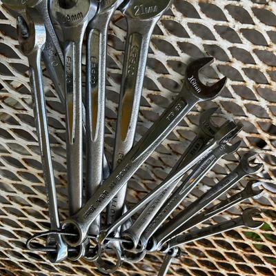EASCO Set of Metric Box End Wrenches 