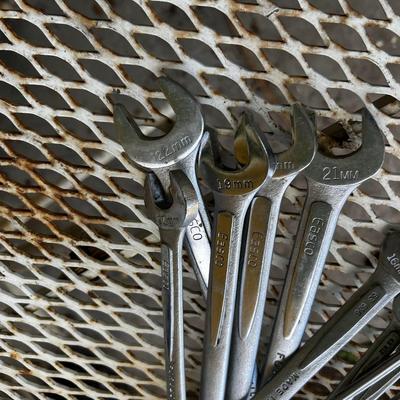 EASCO Set of Metric Box End Wrenches 
