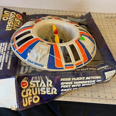 Star/cruiser UFO Cox Engine 