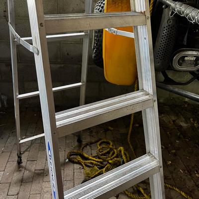 WERNER Ladder 250lb. 