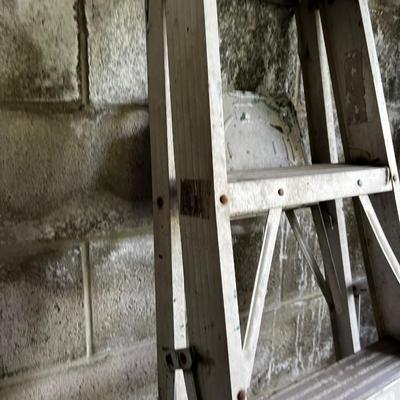 8 foot Aluminum Step Ladder 