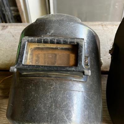 2 Welding Helmets 