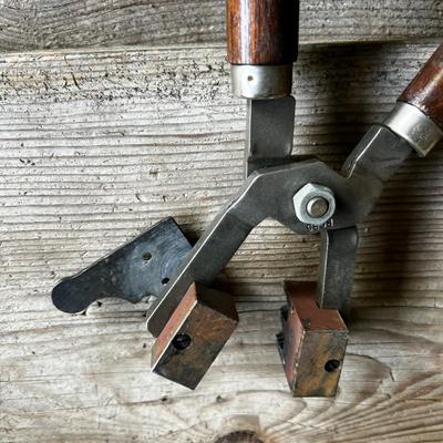 Lyman Bullet Mold 45-2460 DX 