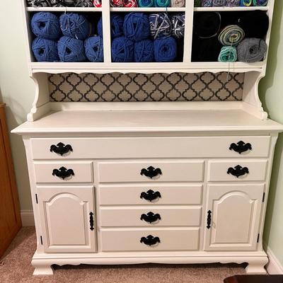 Hutch/China Cabinet Chalk Painted