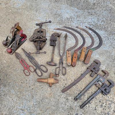 Assortment of Vintage Tools (1G-DW)