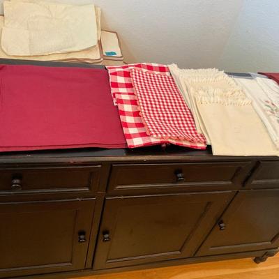 Place Mats and Napkins.