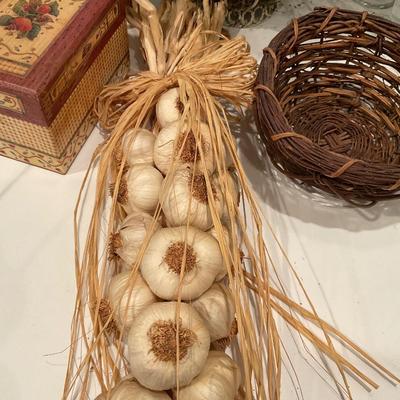 Misc Baskets, Recipe Box and Garlic Braid.
