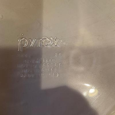 4 Pyrex Pie Dishes
