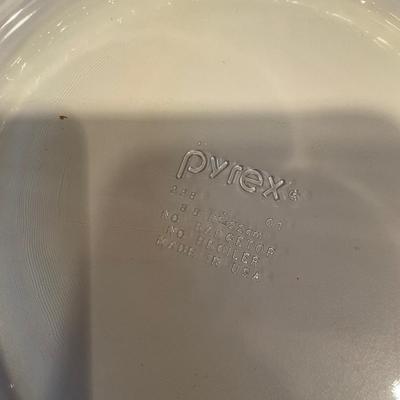 4 Pyrex Pie Dishes