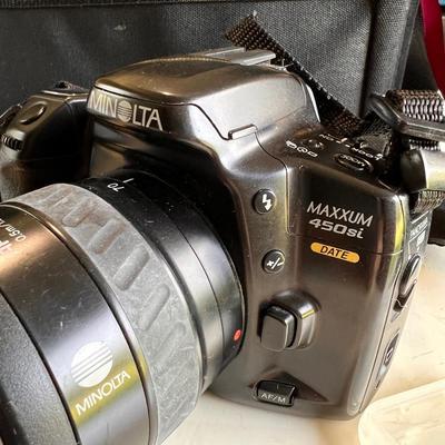 Vintage Minolta Maxxum 450si Camera with Case