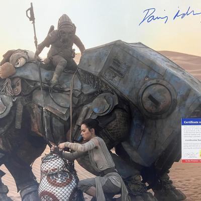 Star Wars Daisy Ridley signed movie photo - PSA/DNA