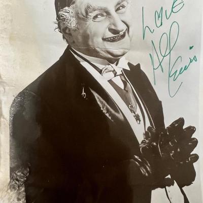 The Munsters Al Lewis signed photo
