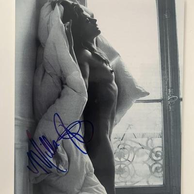 Milla Jovovich signed photo